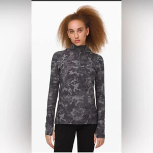 Lululemon Warm Stabilizer 1/2 Zip Hoodie Sz 6 Incognito Camo HTR Black $118